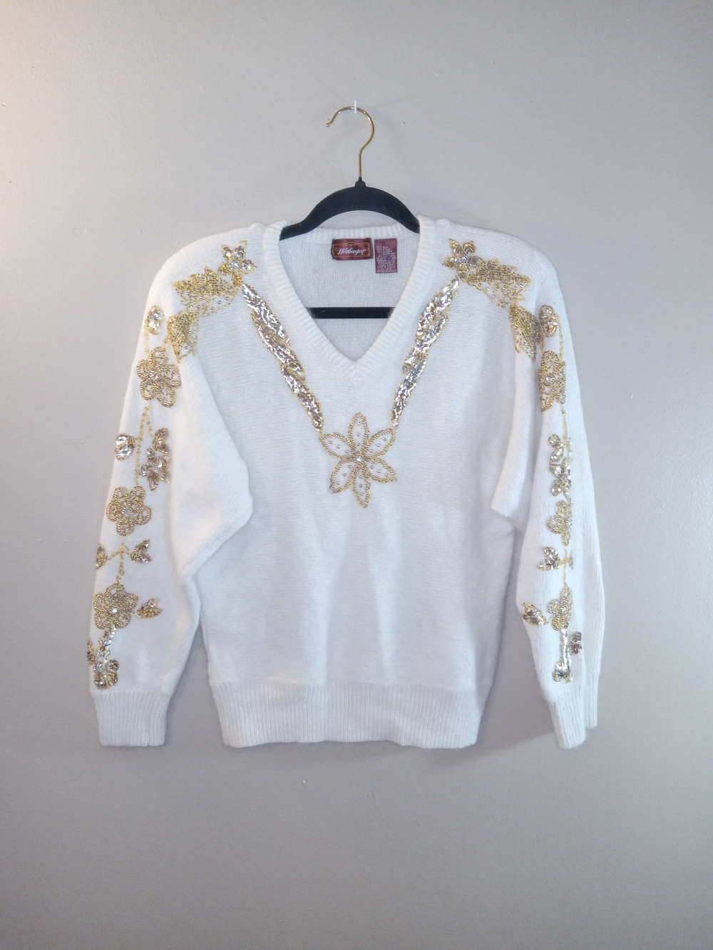 Vintage Worthington White V-Neck Sweater with Gold Sequin Floral Appliqué
